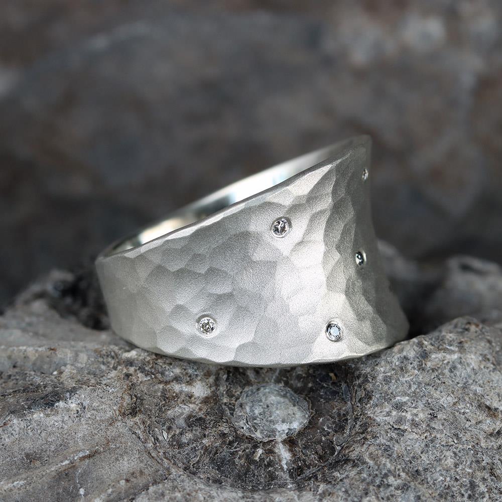 Toby Pomeroy Tapered Vale Diamond Ring in EcoSilver