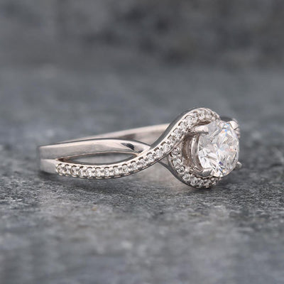 Twist Diamond Engagement Ring (0.84 cttw) in 14k White Gold