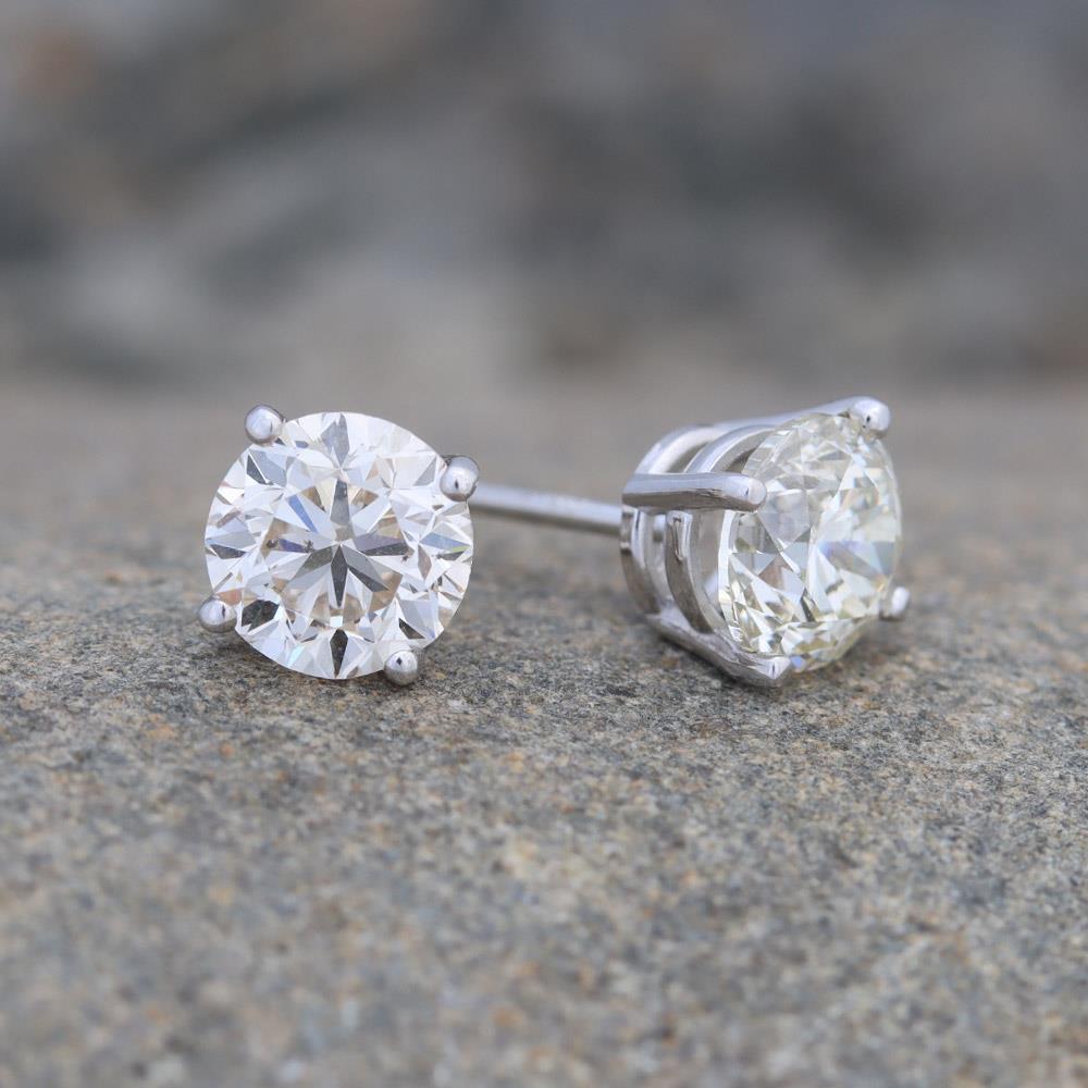 Diamond Stud Earrings in 14k White Gold Screwback (1.8 cttw)