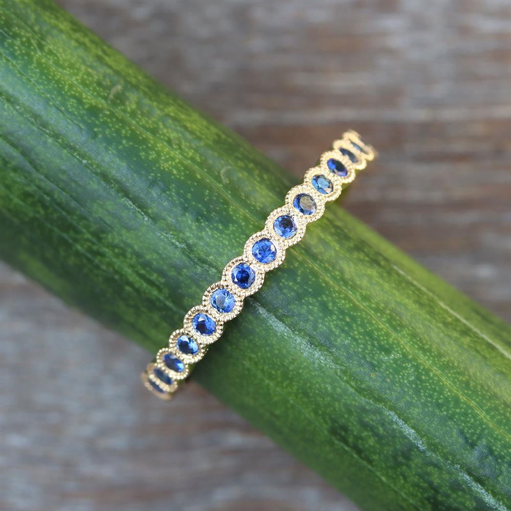 Scalloped Sapphire Stacking Band in 14k Yellow Gold