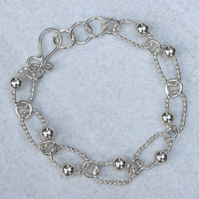 Classic Oval Twist Link and Bead Bracelet 316