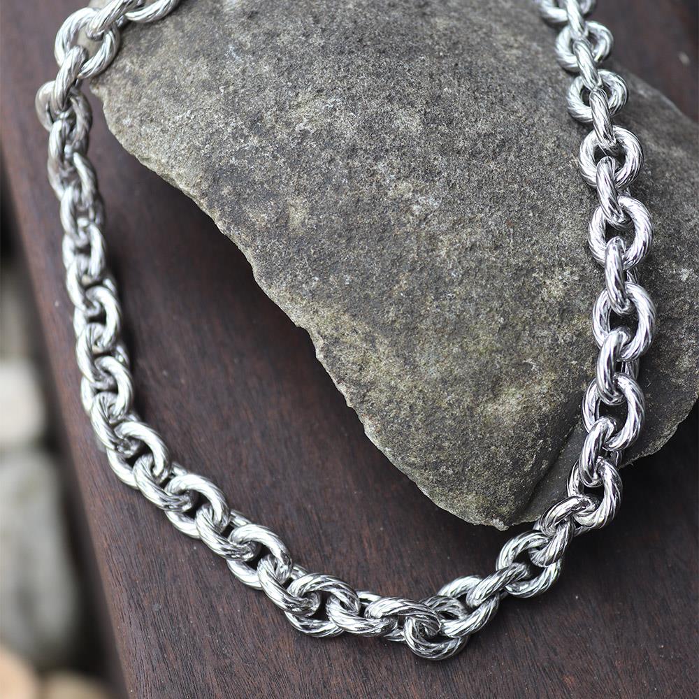 Twisted Rope Oval Link Chain Necklace in Sterling Silver
