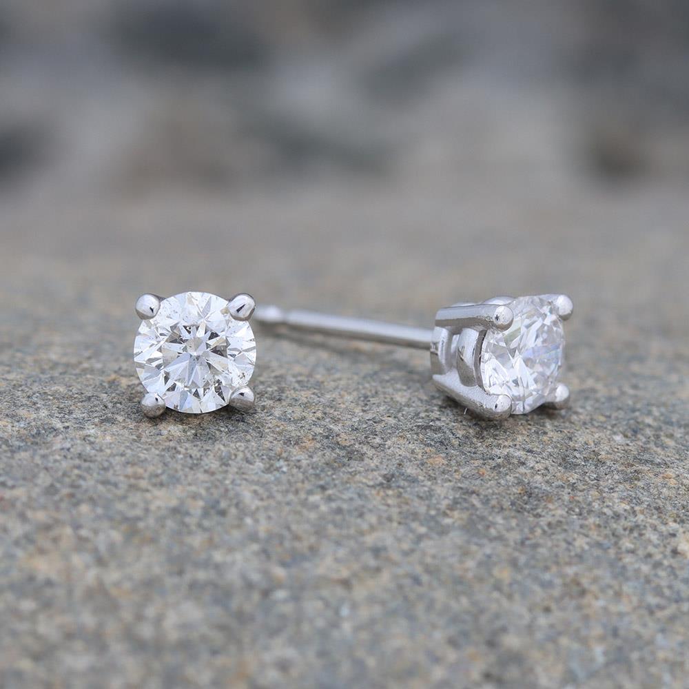 Diamond Stud Earrings in 14k White Gold (1/2 cttw)