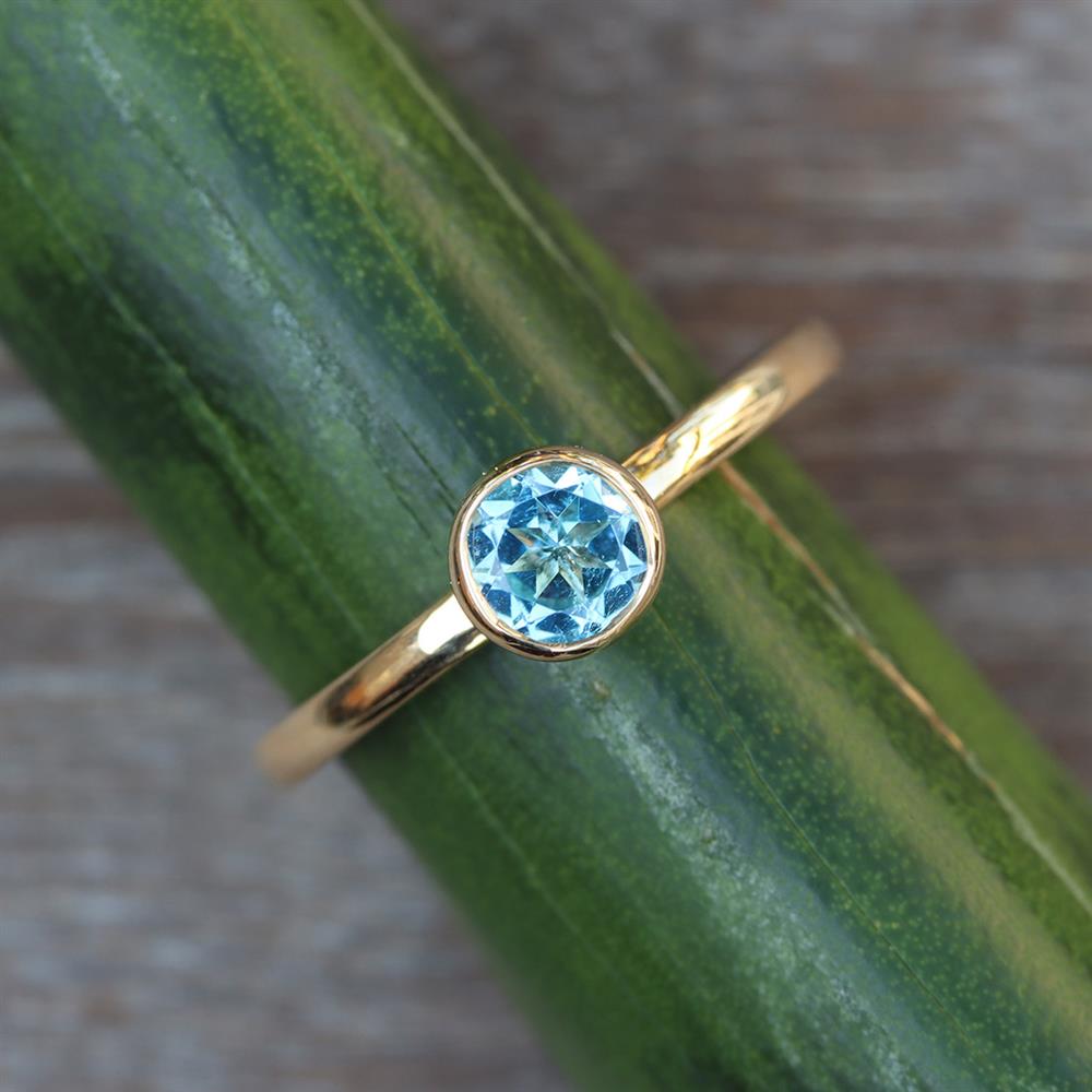 December Stackable Birthstone Ring in 14k Yellow Gold