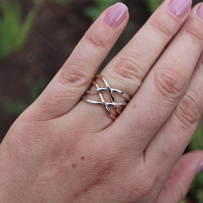 Peter James Woven Ring in Two Tone – Size 10