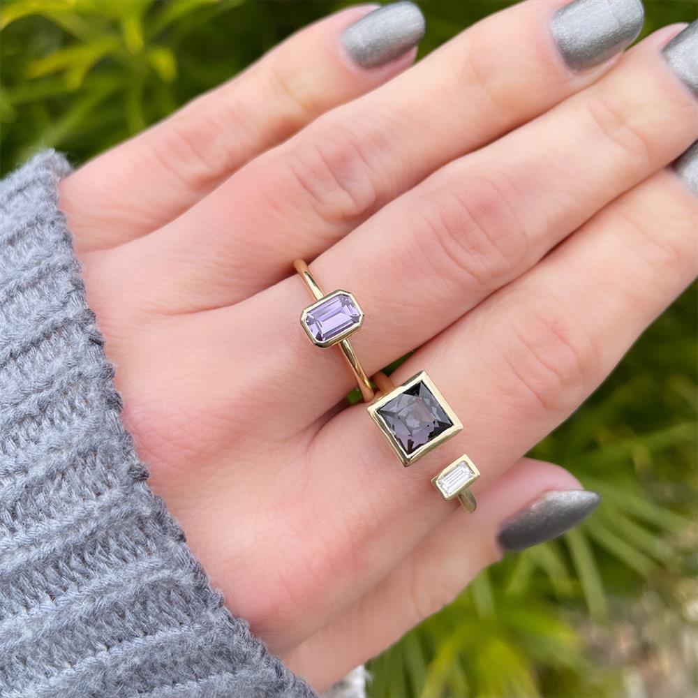 Very Violet Modern Sapphire Ring in 14k Yellow Gold